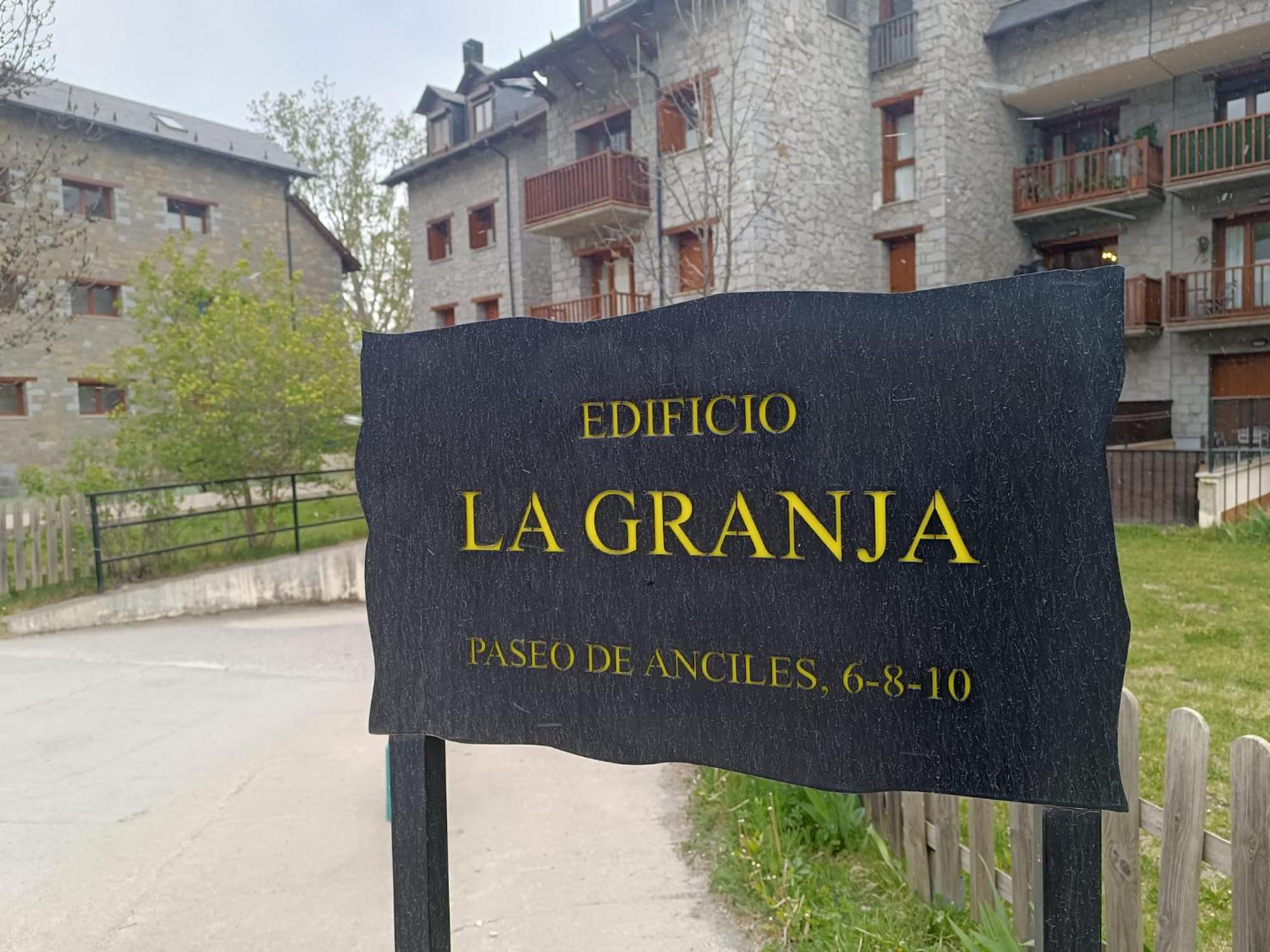 Apartmán Inmocyma Montanas Magicas-Benasque Exteriér fotografie